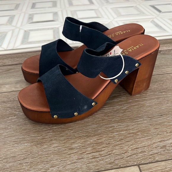 NWT Made In Italy sandals - Picture 1 of 8